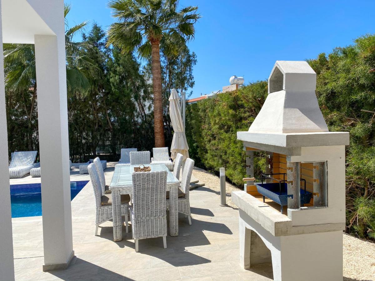 Luxury Villa Roma Near The Beach كورال باي المظهر الخارجي الصورة