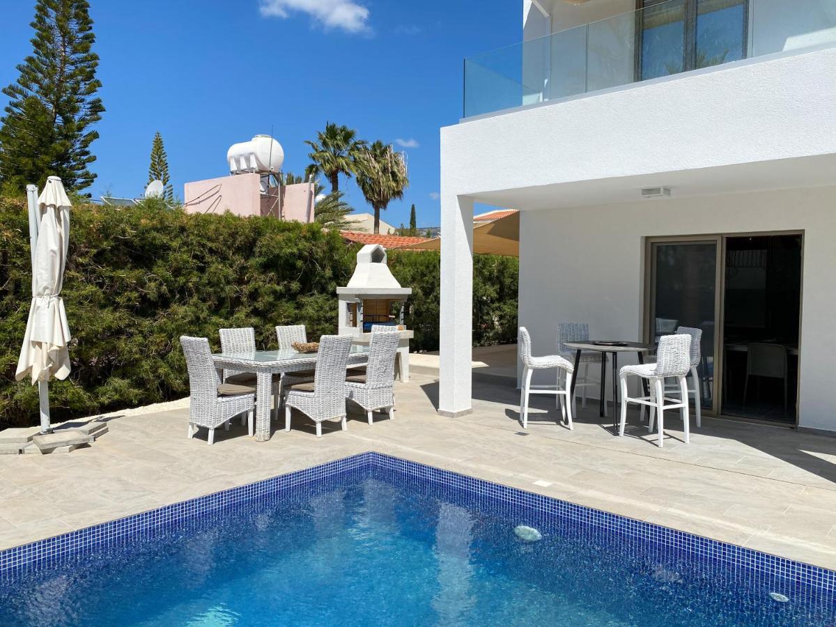 Luxury Villa Roma Near The Beach كورال باي المظهر الخارجي الصورة
