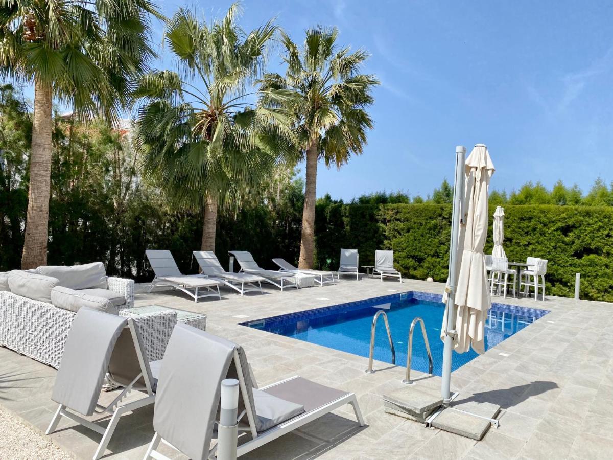 Luxury Villa Roma Near The Beach كورال باي المظهر الخارجي الصورة